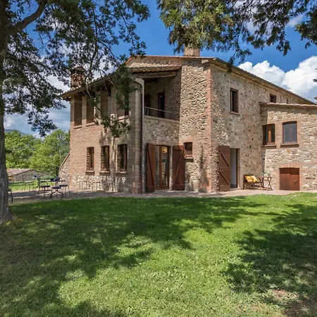 Podere Fabbrica 12, Emma Vila